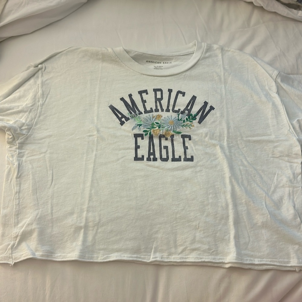 American Eagle Cropped T-shirt